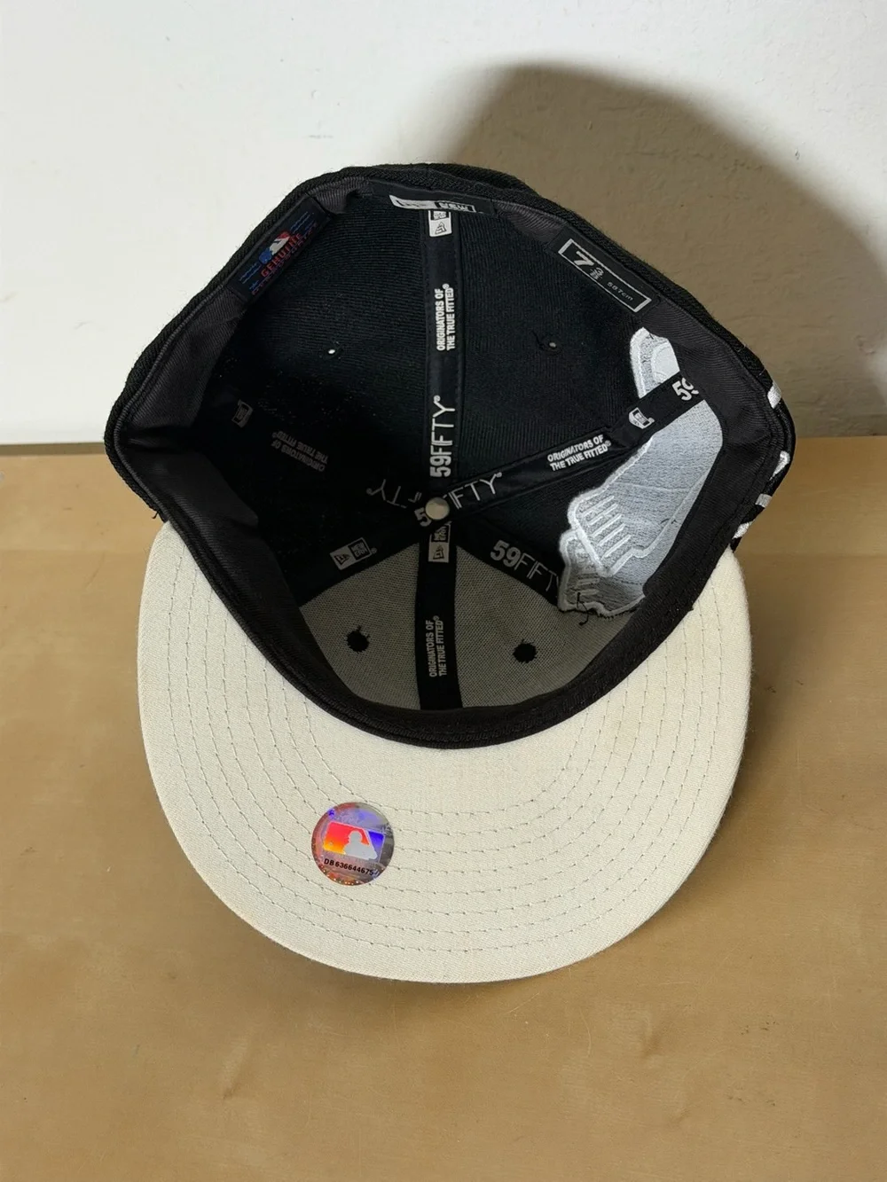 Boston Red Sox New Era 59FIFTY 7 3/8 Big Logo Wrap Black White Fitted Hat